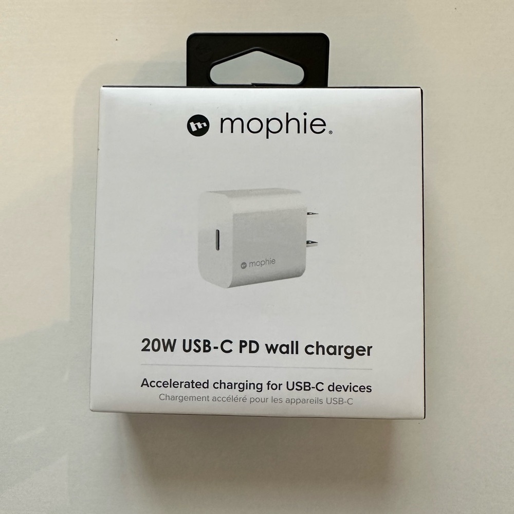 NWT Mophie USB wall charger